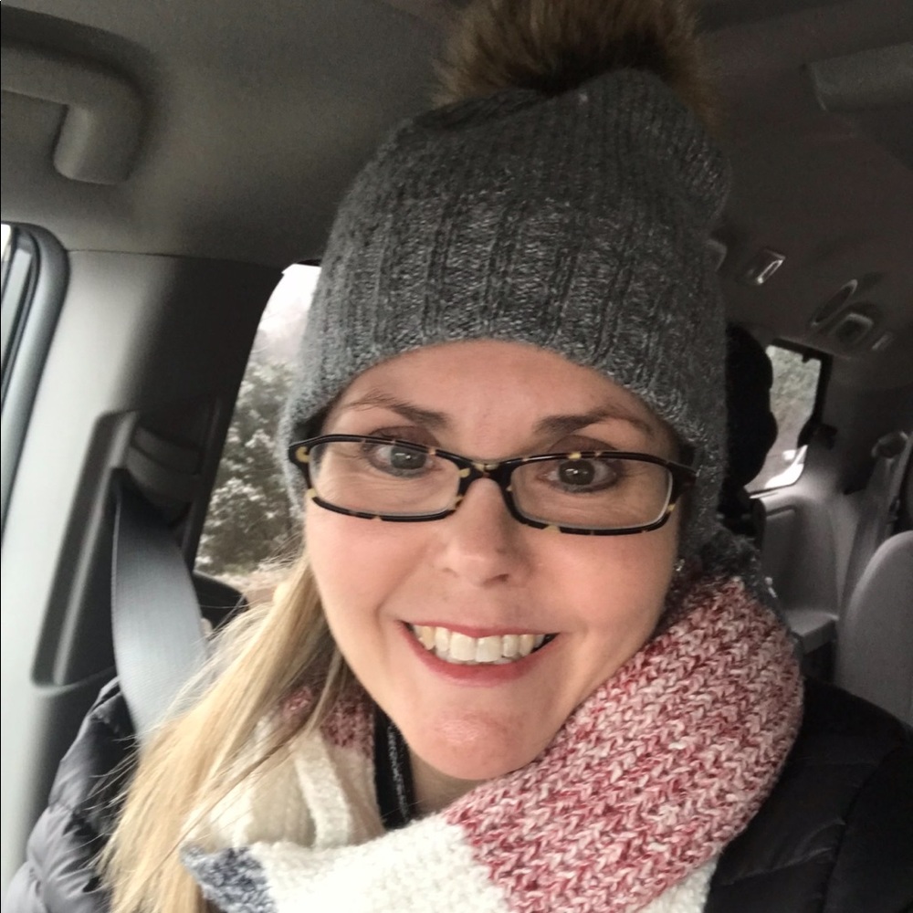Meet your Posher, Jennifer